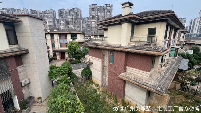 告别传统小白墙——护墙板选购与美学主义涂装的大热潮